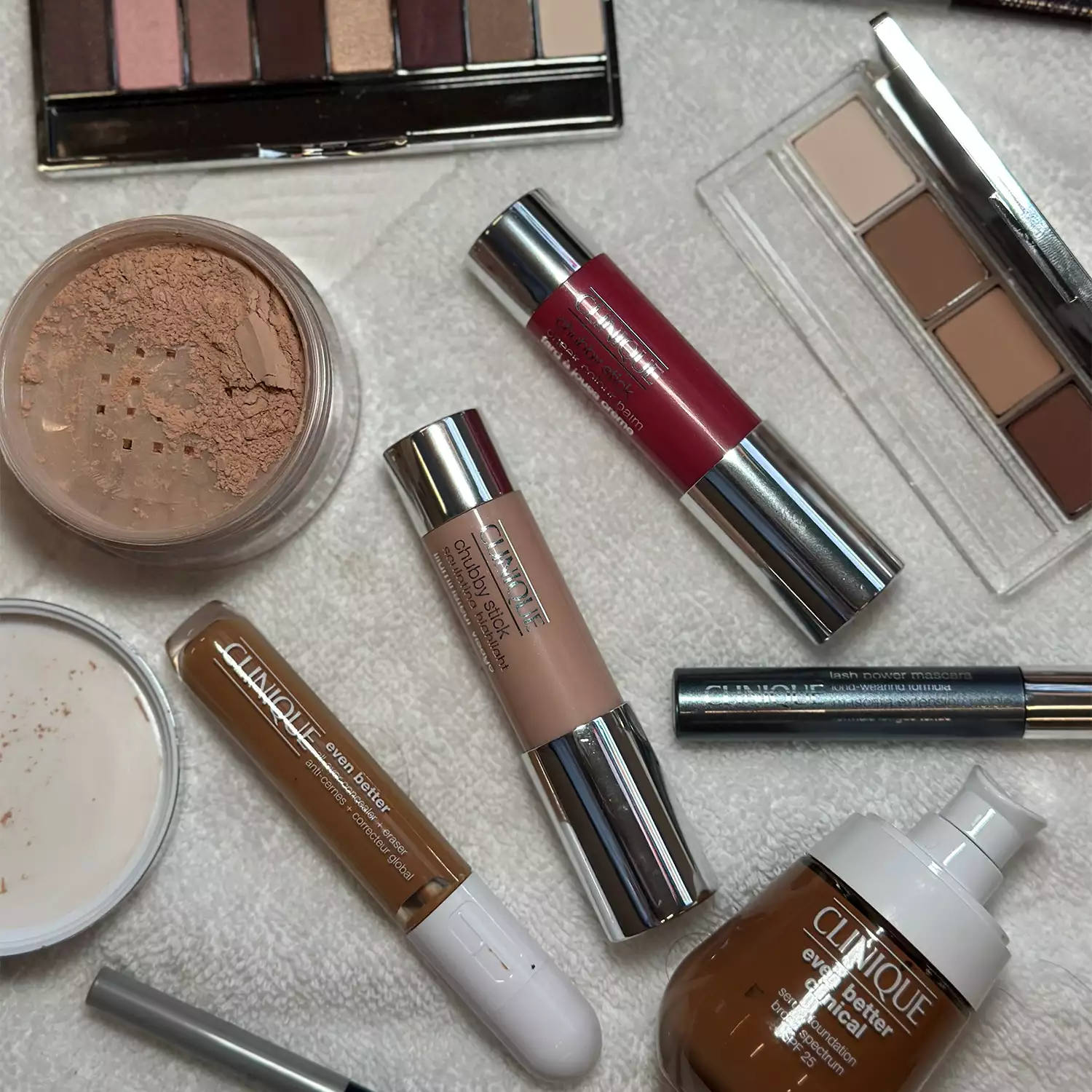 Best Tip for Cloud Skin That Stays Put on Stage: The Even Better All Over Concealers